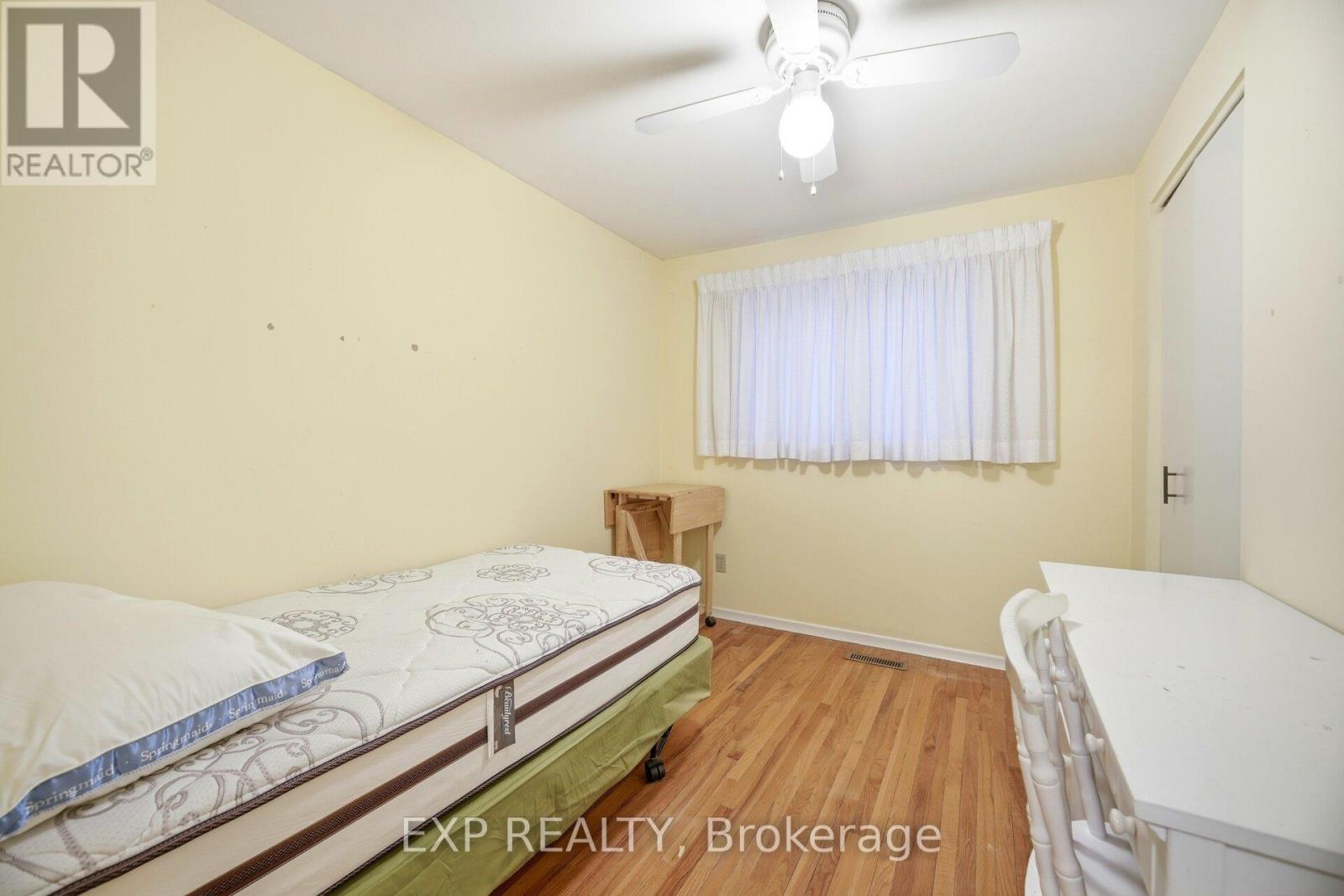 107 Archdekin Drive, Brampton, ON - Indoor Photo Showing Bedroom