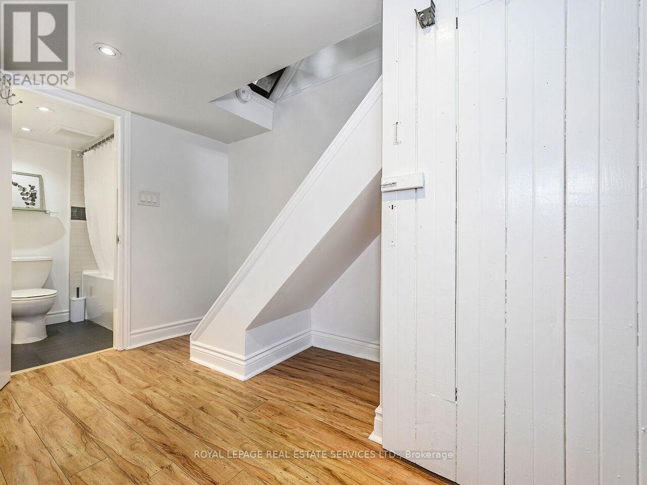 135 Bernice Crescent, Toronto, ON - Indoor