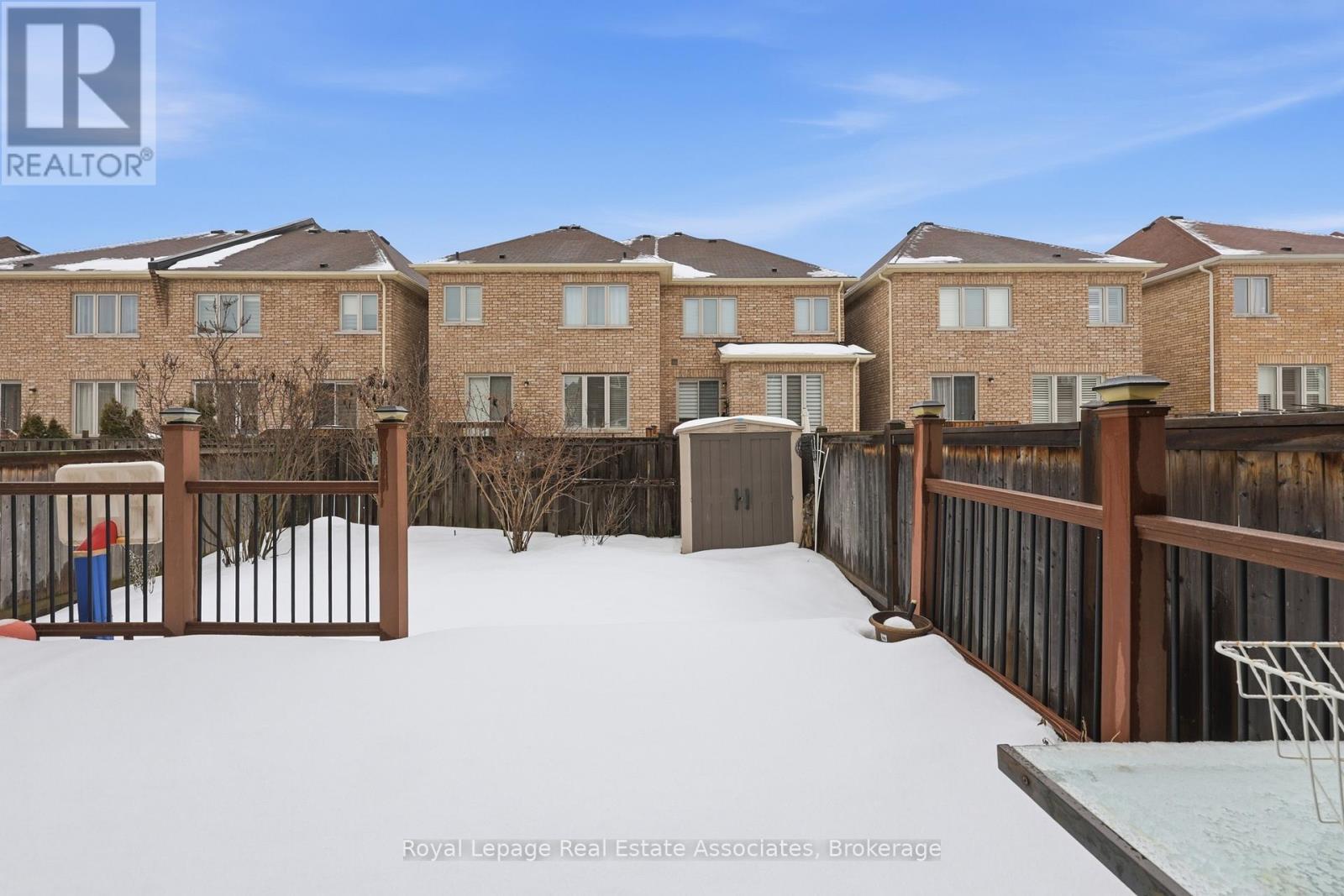 Pvt backyard, extended custom-built composite deck - 26 Prebble Drive, Markham, ON - Outdoor With Exterior