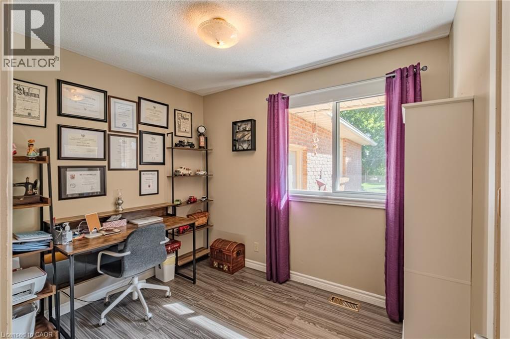 26 Douglas Avenue, Simcoe, ON - Indoor