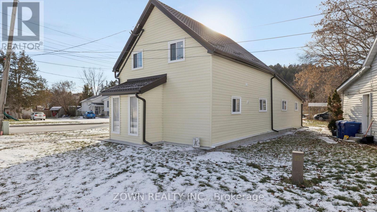 26 Metcalfe Street, Quinte West, ON - Outdoor With Exterior