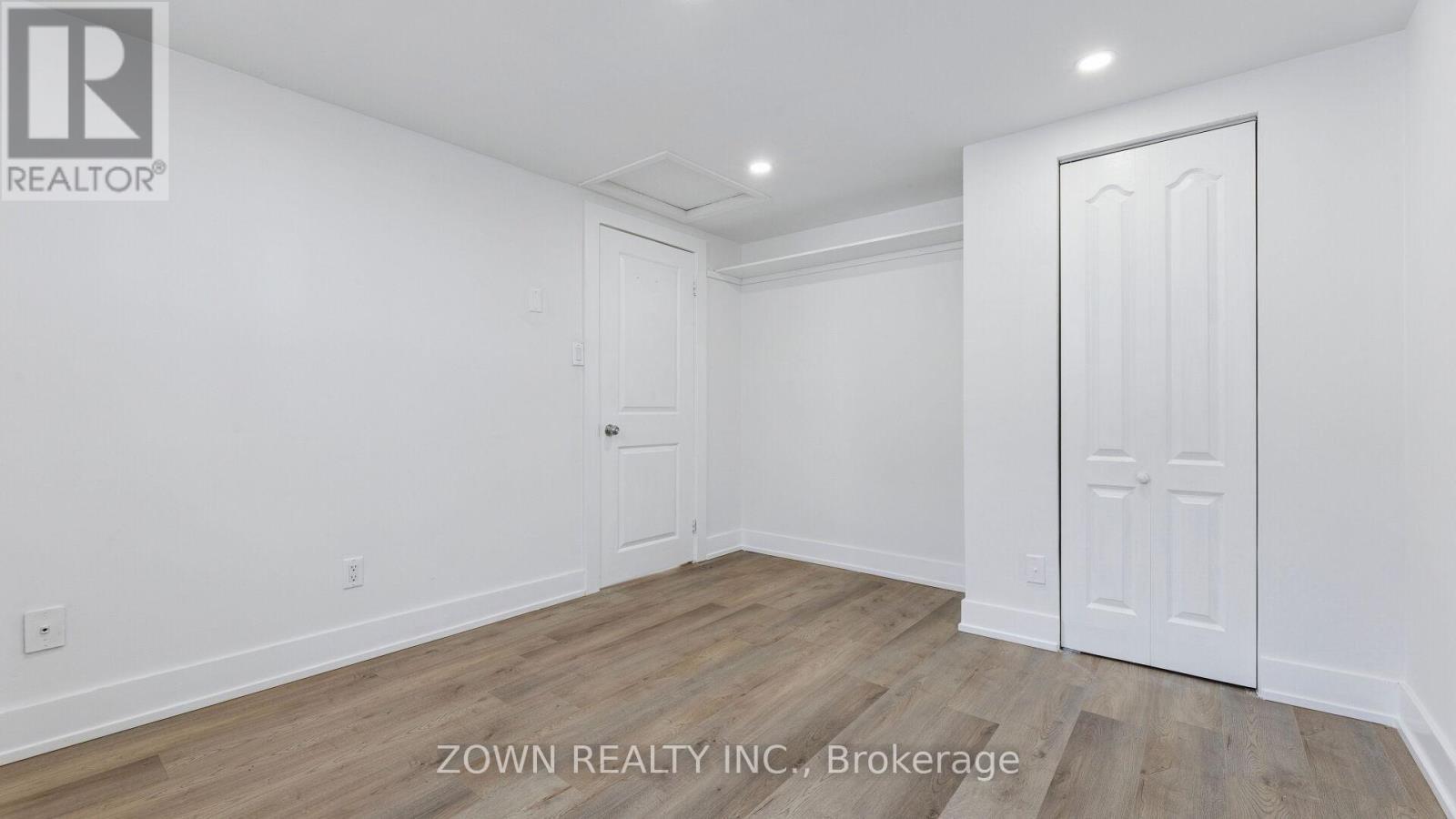 26 Metcalfe Street, Quinte West, ON - Indoor Photo Showing Other Room