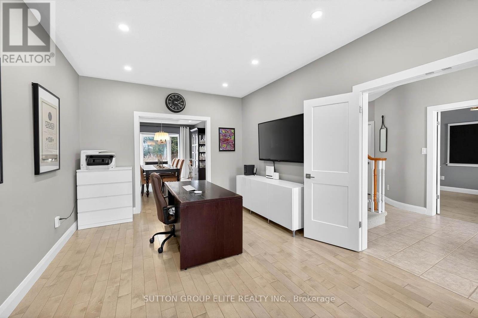 11 Elderberry Lane, Hamilton, ON - Indoor