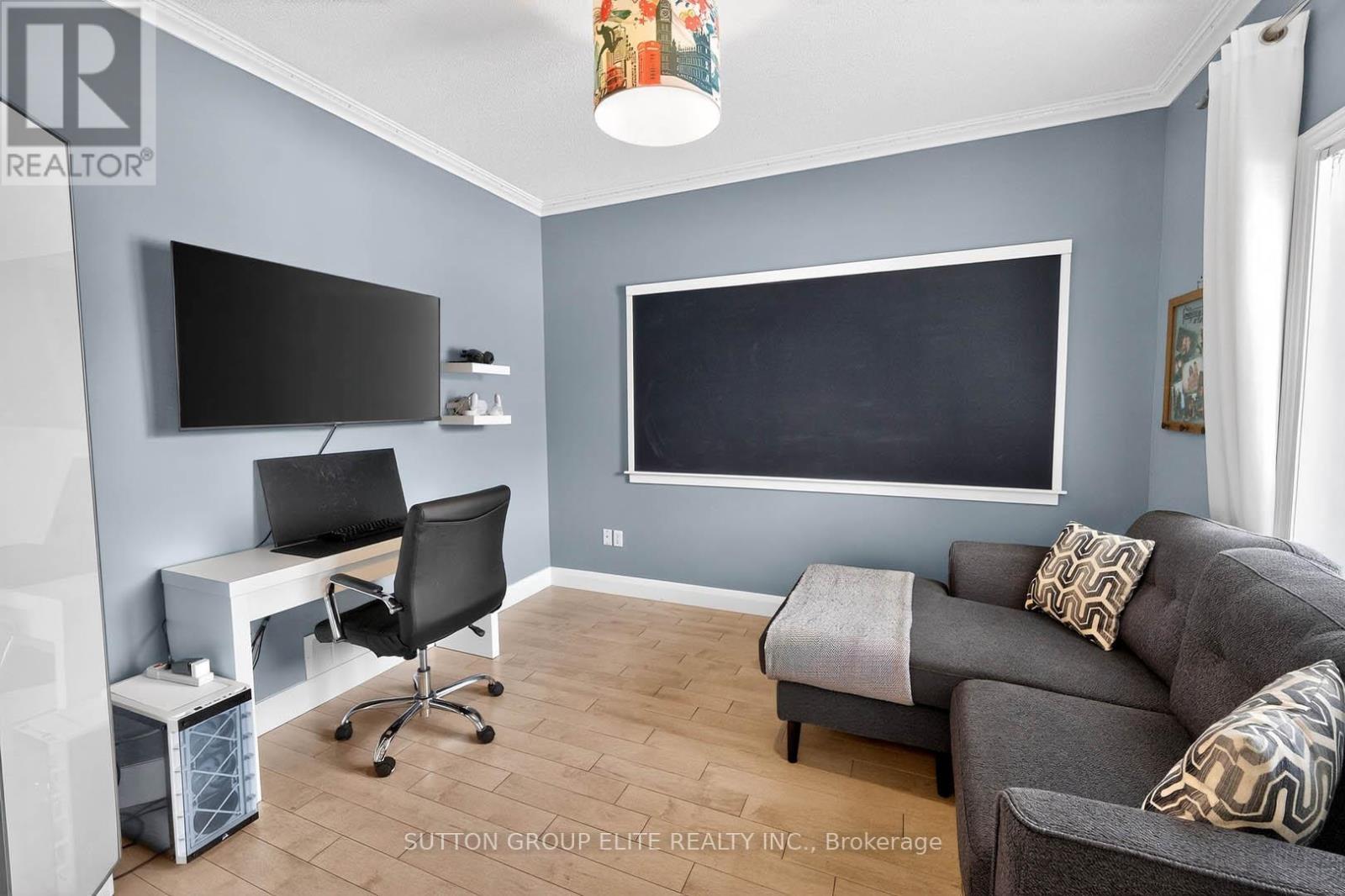 11 Elderberry Lane, Hamilton, ON - Indoor