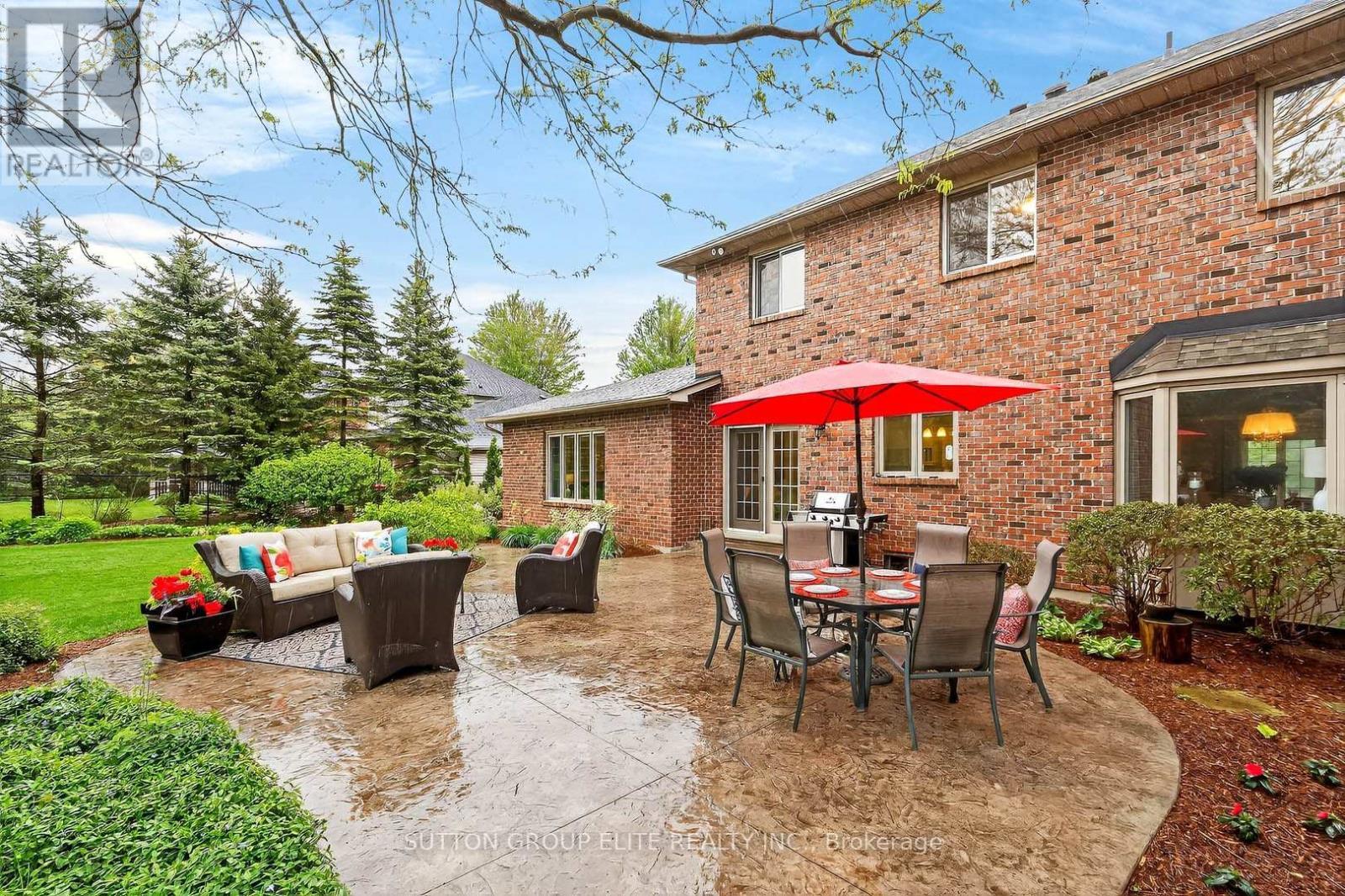 11 Elderberry Lane, Hamilton, ON - Outdoor With Deck Patio Veranda
