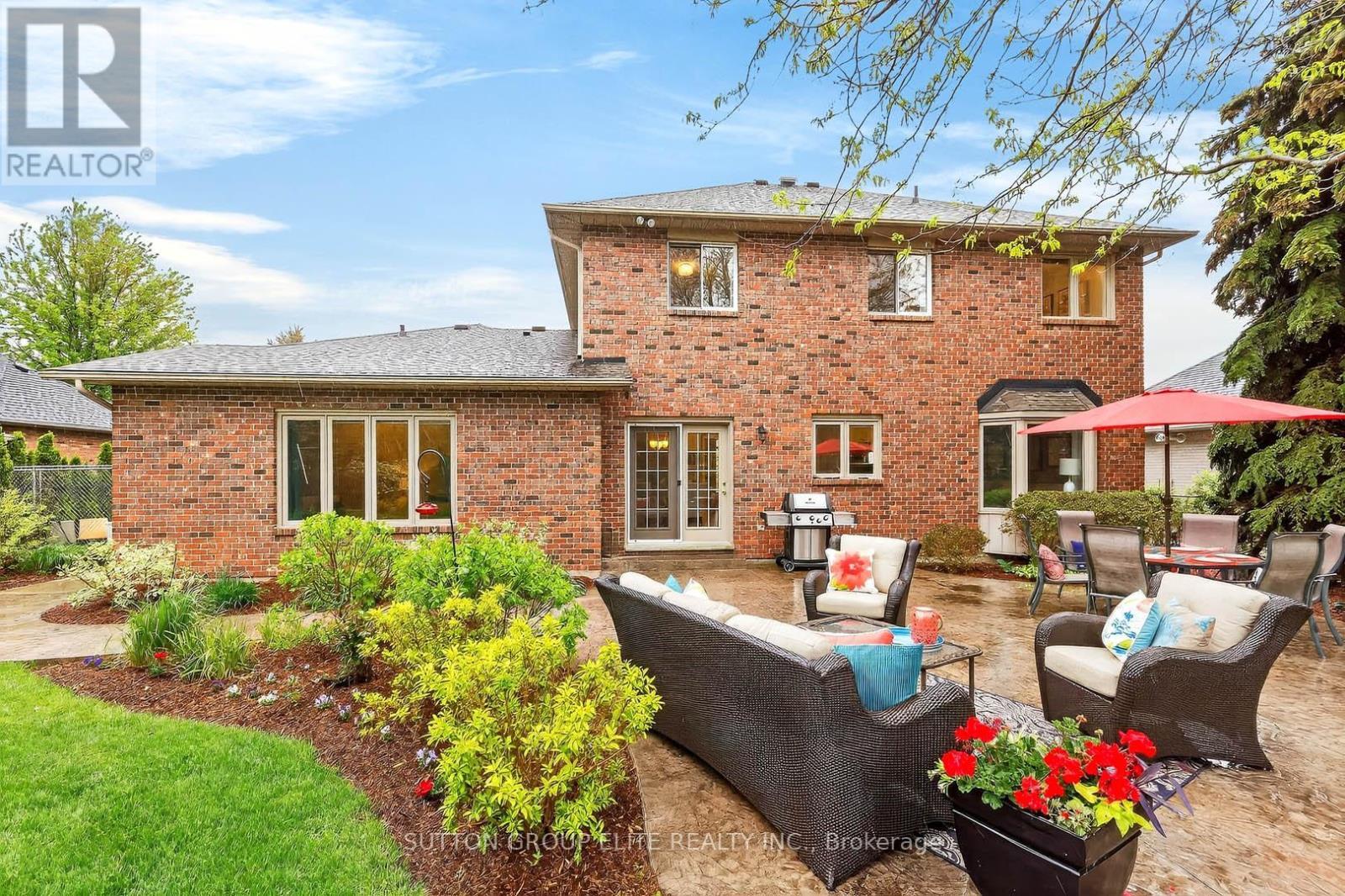 11 Elderberry Lane, Hamilton, ON - Outdoor With Deck Patio Veranda