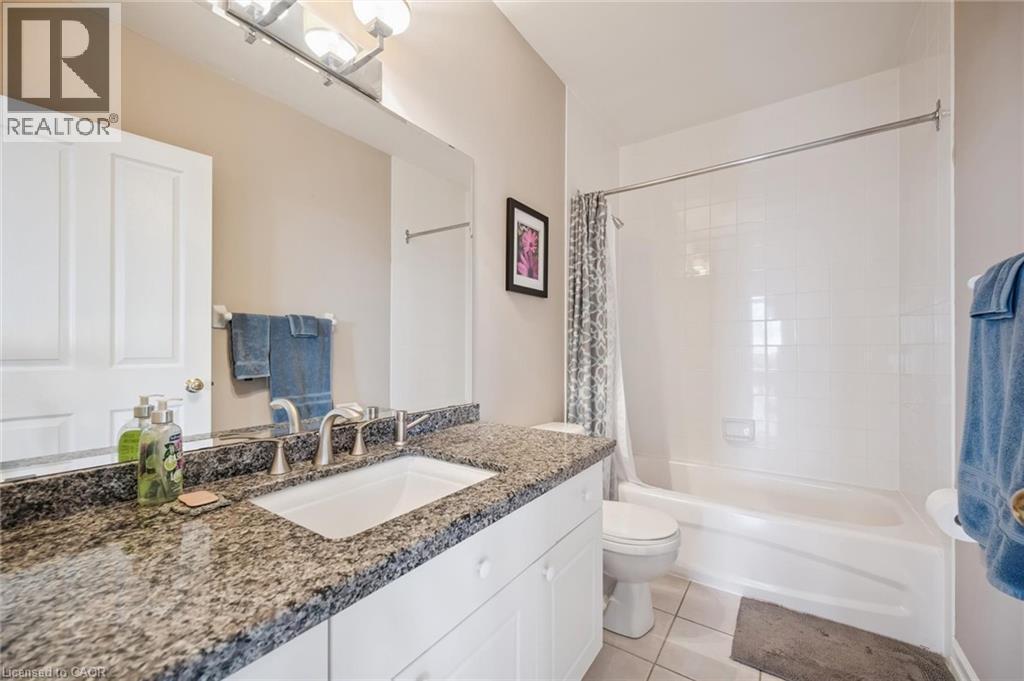 255 Keats Way Unit# 1303, Waterloo, ON - Indoor Photo Showing Bathroom