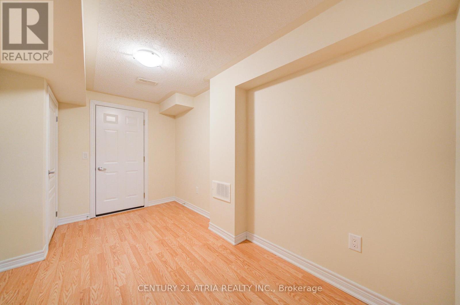 135 Windrow Street, Richmond Hill, ON - Indoor Photo Showing Other Room