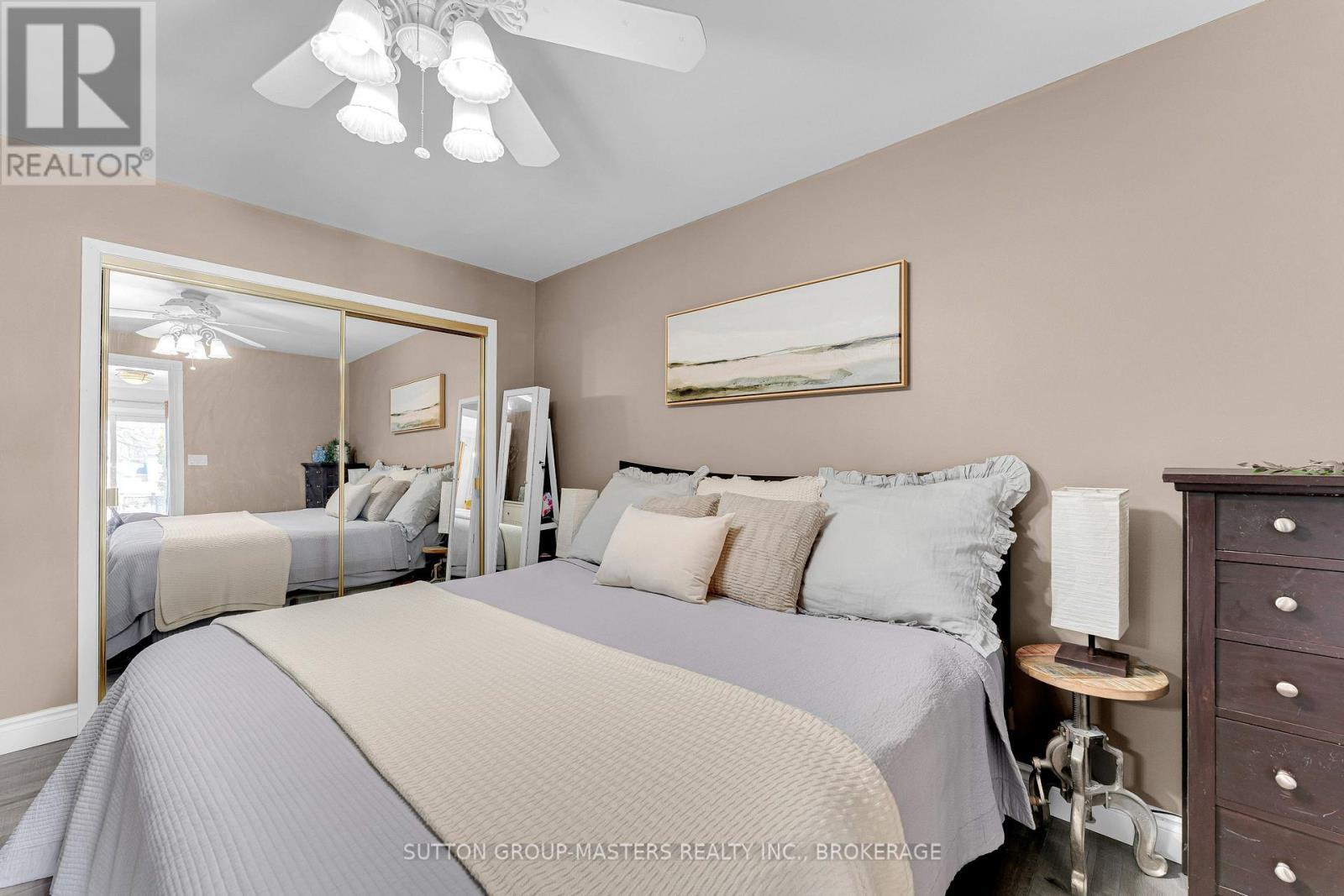 848 Allum Avenue, Kingston (South Of Taylor-Kidd Blvd), ON - Indoor Photo Showing Bedroom