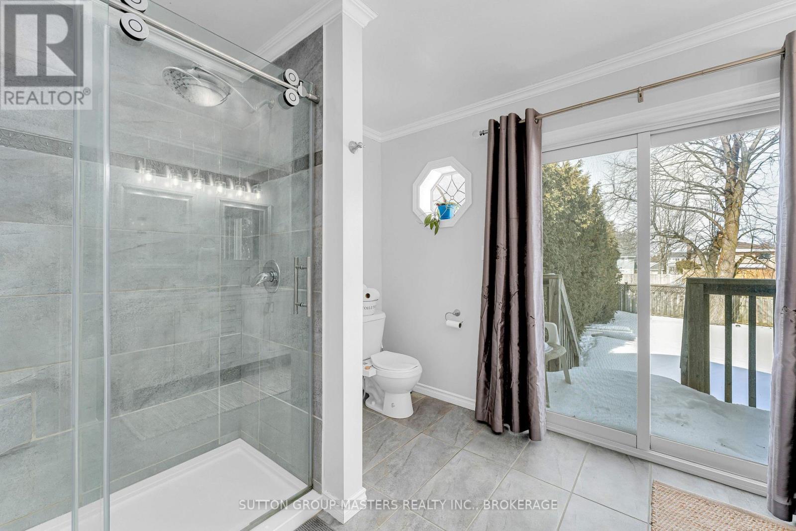 848 Allum Avenue, Kingston (South Of Taylor-Kidd Blvd), ON - Indoor Photo Showing Bathroom