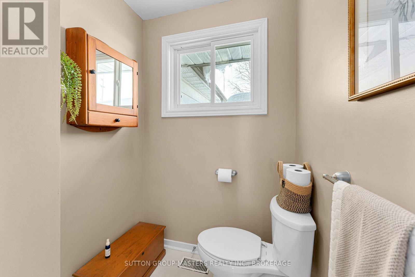 848 Allum Avenue, Kingston (South Of Taylor-Kidd Blvd), ON - Indoor Photo Showing Bathroom