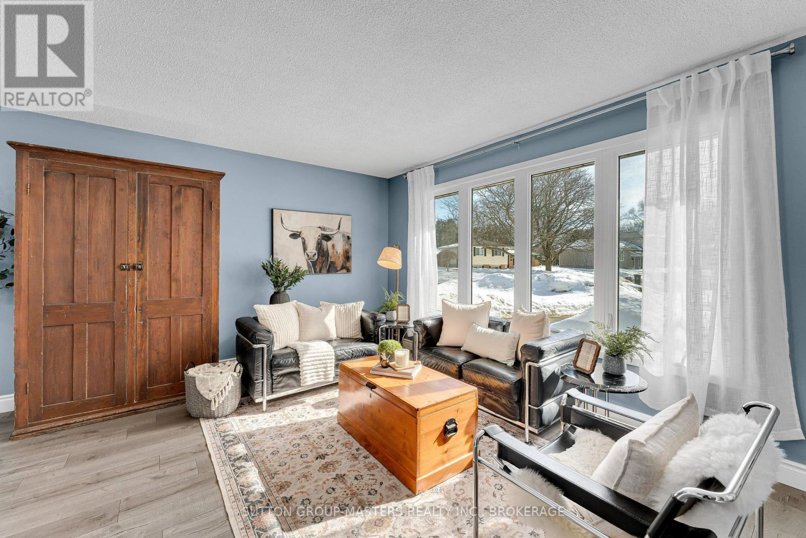 848 Allum Avenue, Kingston (South Of Taylor-Kidd Blvd), ON - Indoor Photo Showing Living Room