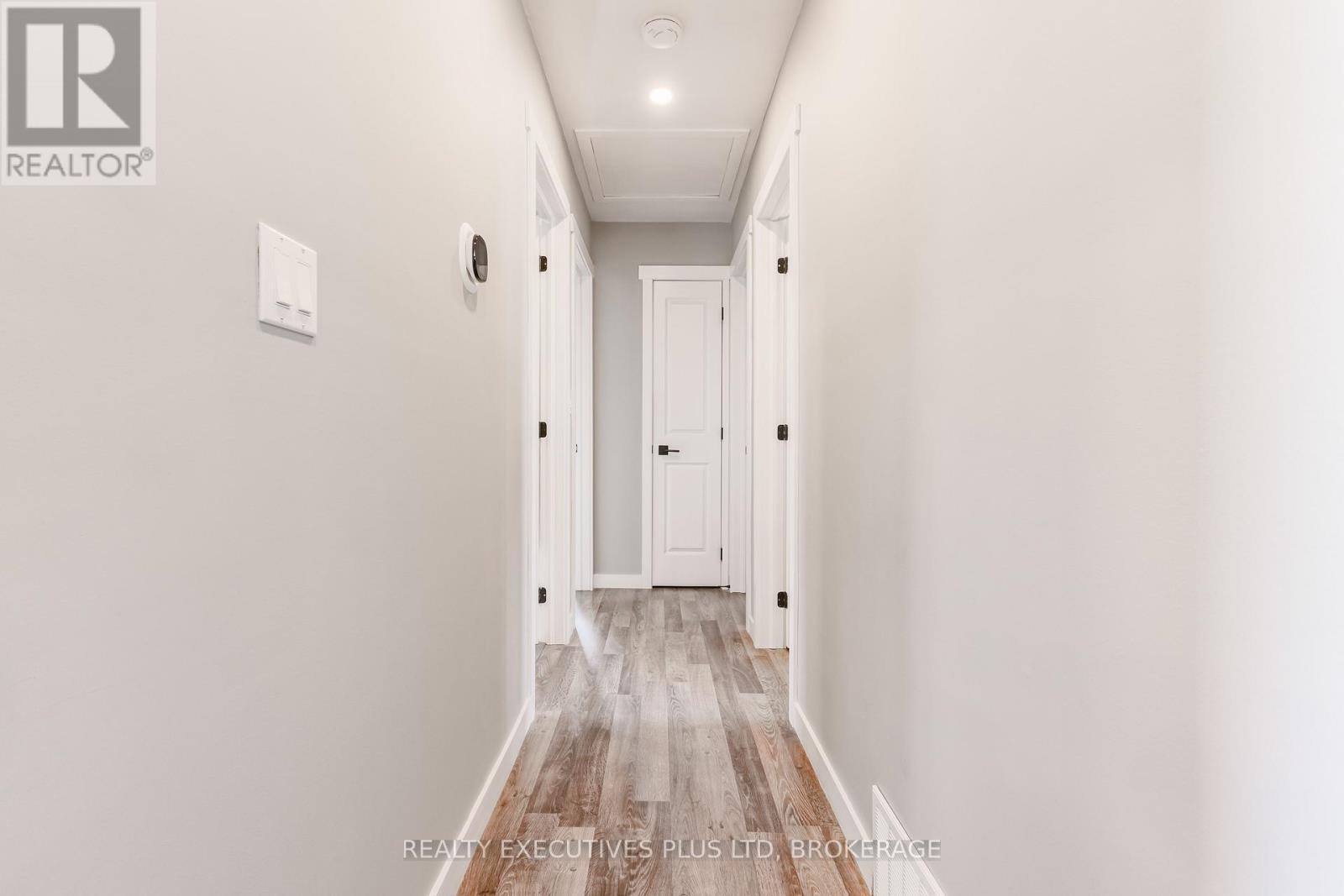 Hall to bedroom area - 363 Emerick Avenue, Fort Erie (Central), ON - Indoor Photo Showing Other Room