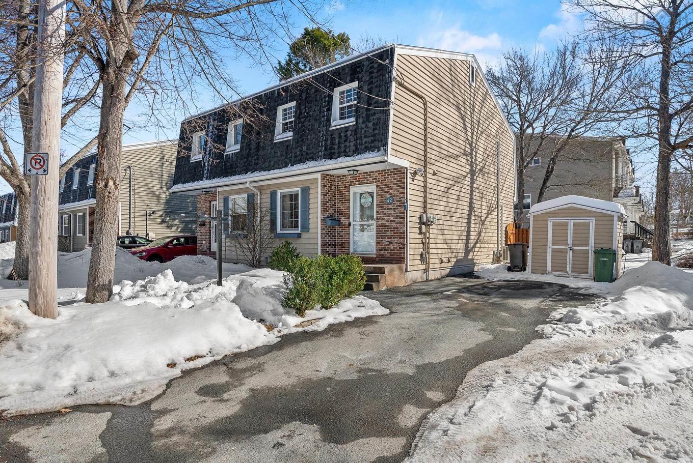 42 Pioneer Avenue, Halifax, NS