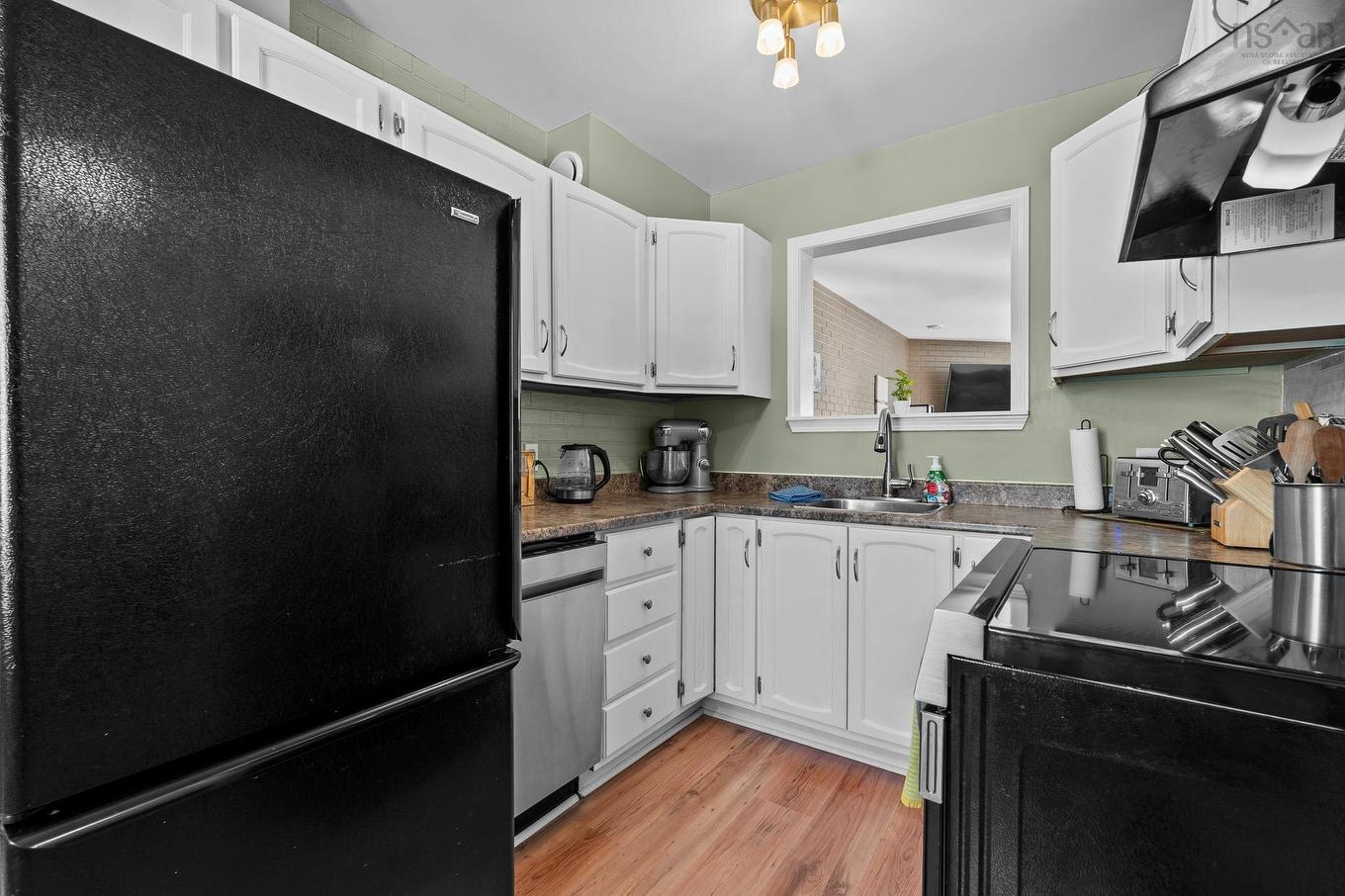 42 Pioneer Avenue, Halifax, NS