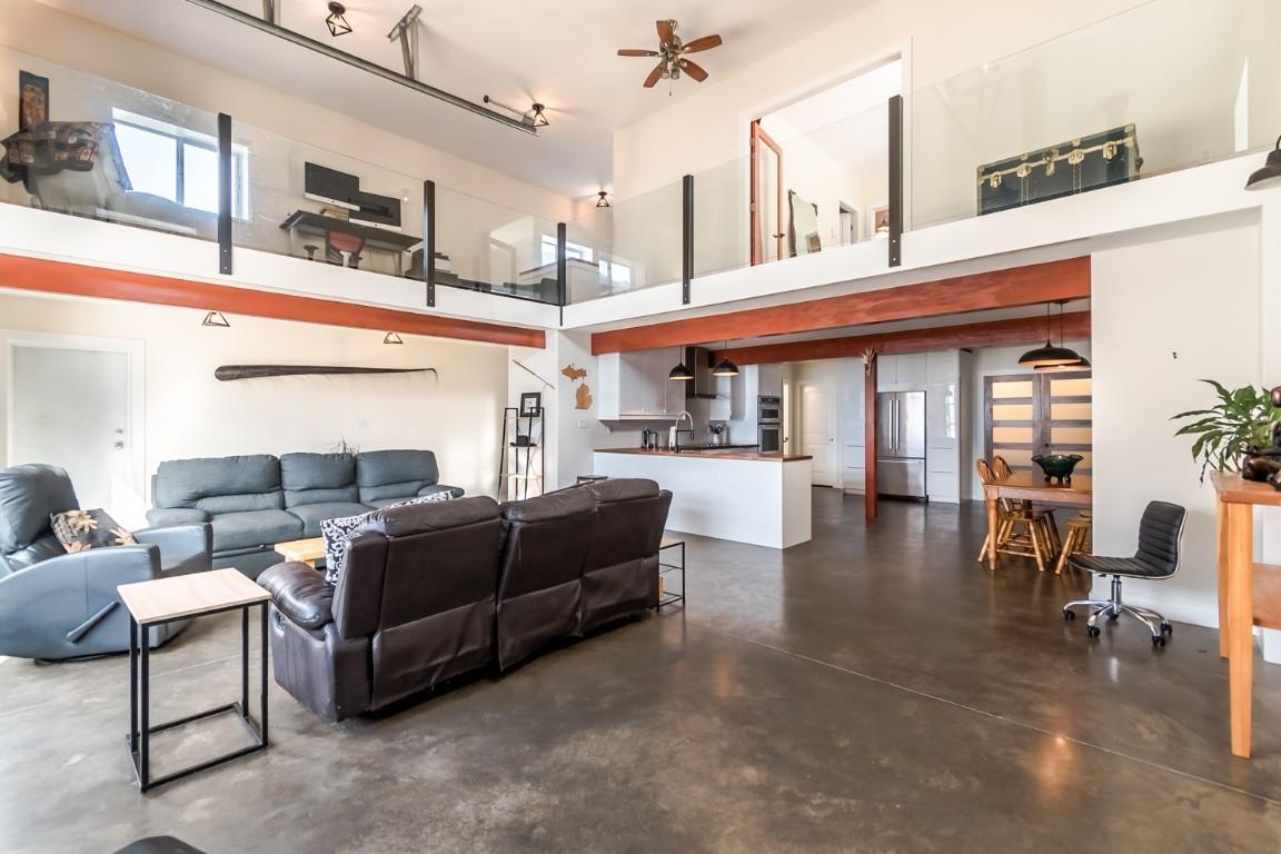 4142 99 N Road, Lillooet, BC - Indoor