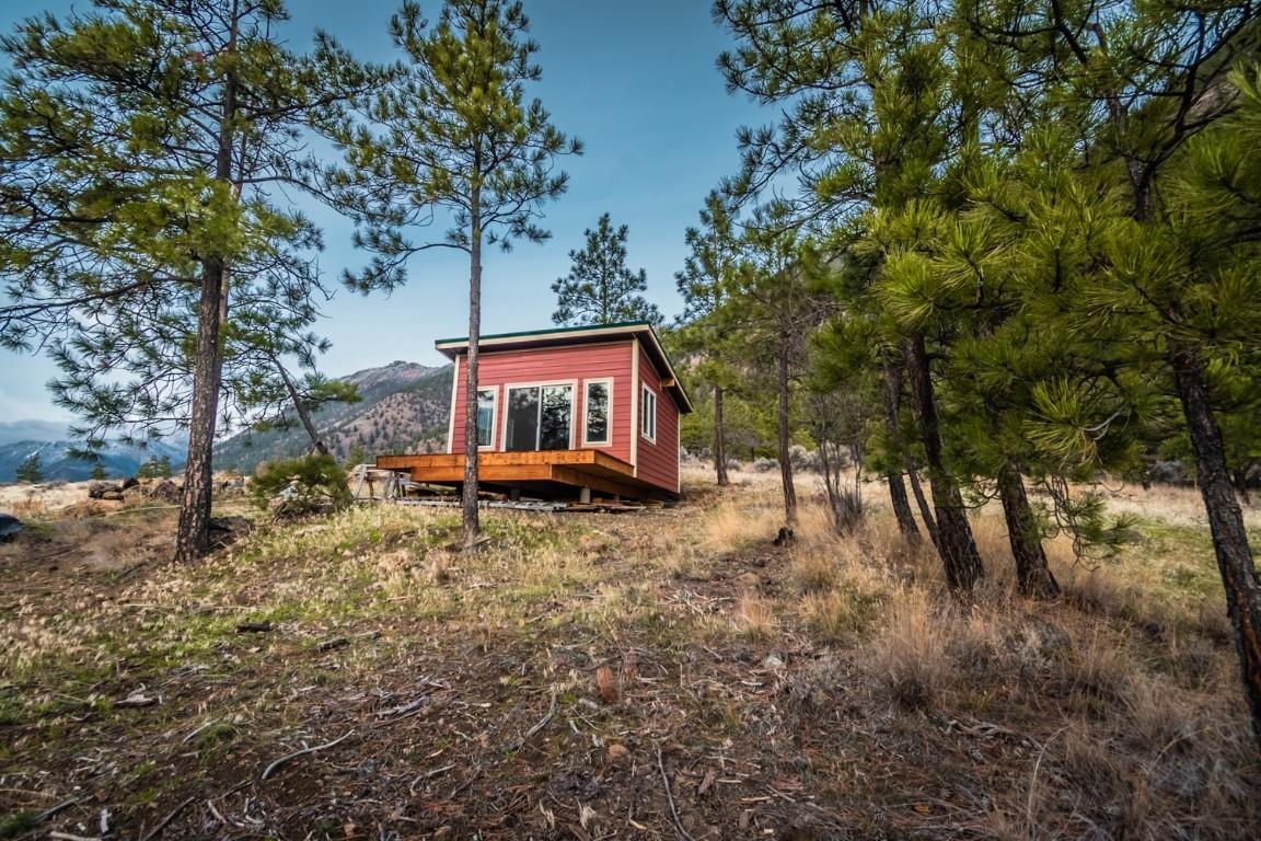 4142 99 N Road, Lillooet, BC - Outdoor
