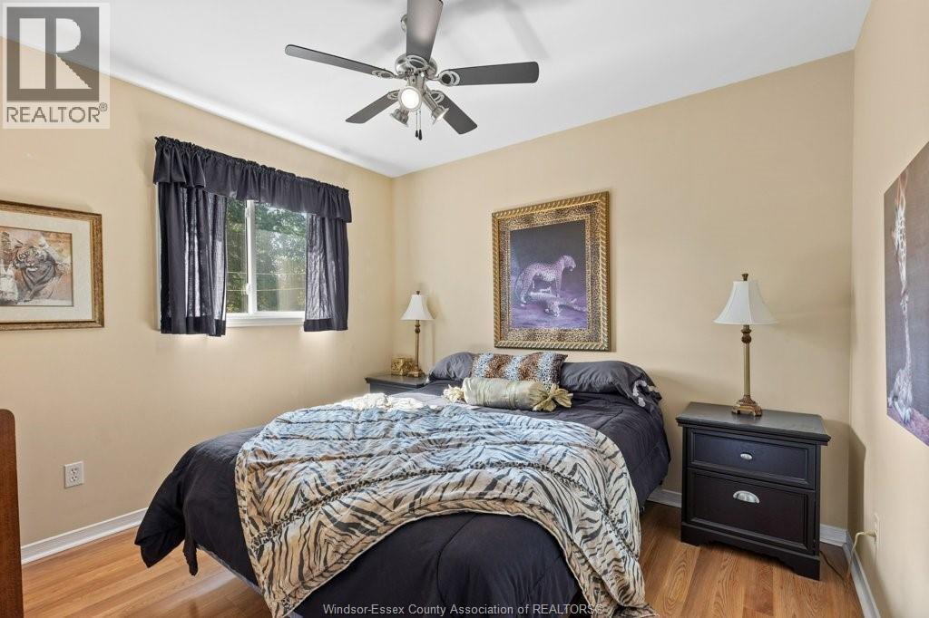 1801 Dominion, Windsor, ON - Indoor Photo Showing Bedroom