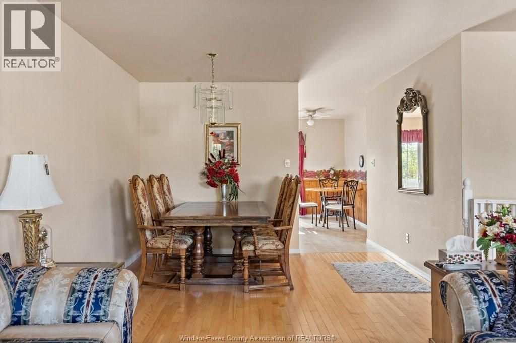 1801 Dominion, Windsor, ON - Indoor Photo Showing Dining Room