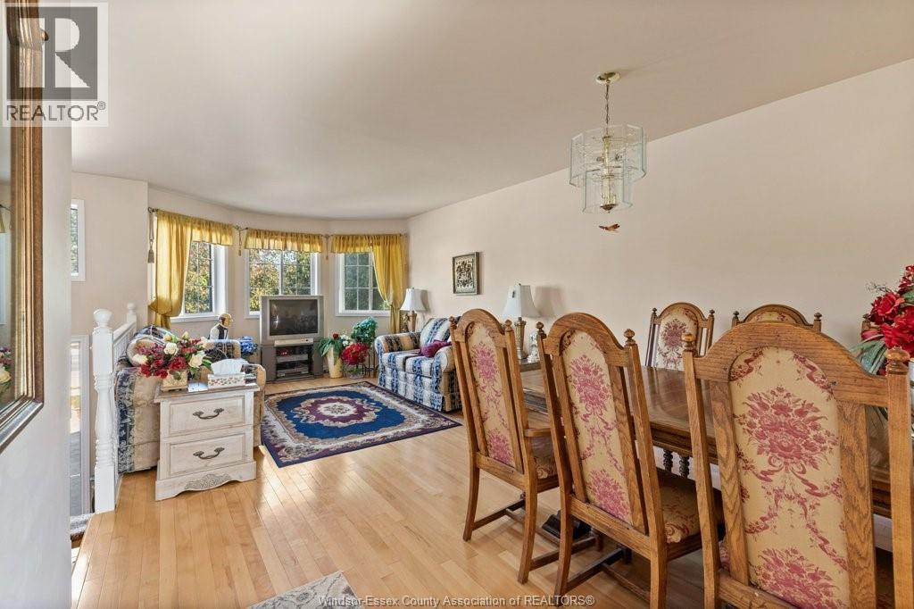 1801 Dominion, Windsor, ON - Indoor Photo Showing Dining Room