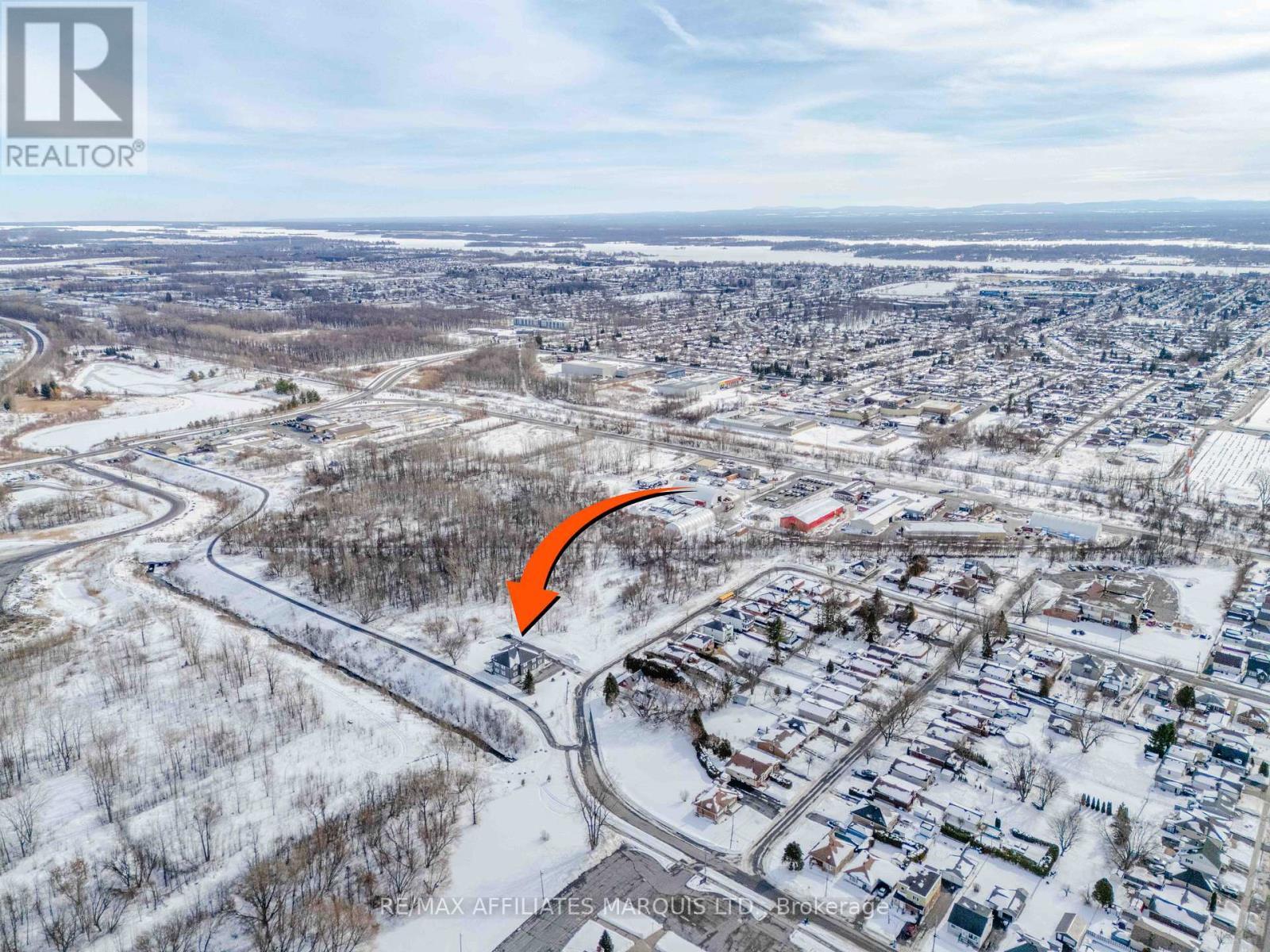 1133 Carleton Street, Cornwall, ON - Outdoor With View