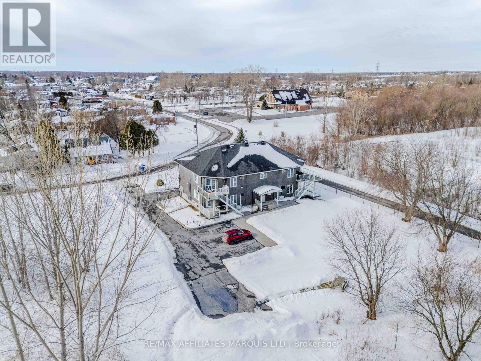 1133 Carleton Street, Cornwall, ON - Outdoor With View