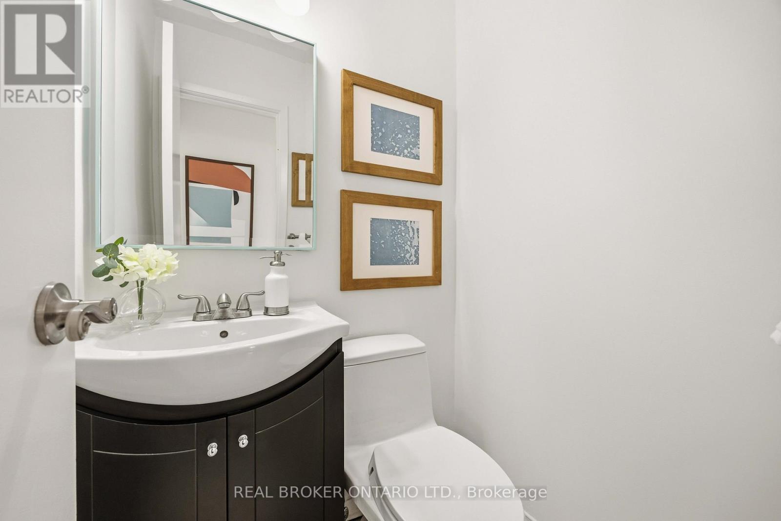 5 Remora Royal Way, Toronto, ON - Indoor Photo Showing Bathroom