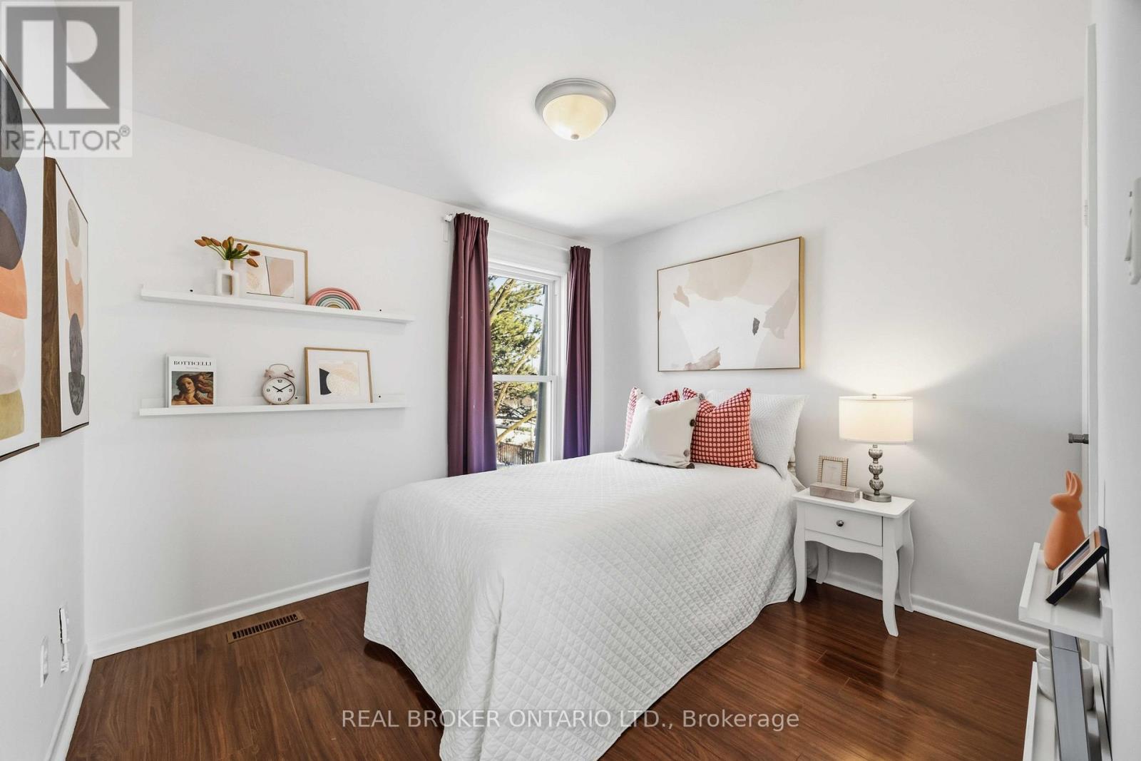 5 Remora Royal Way, Toronto, ON - Indoor Photo Showing Bedroom