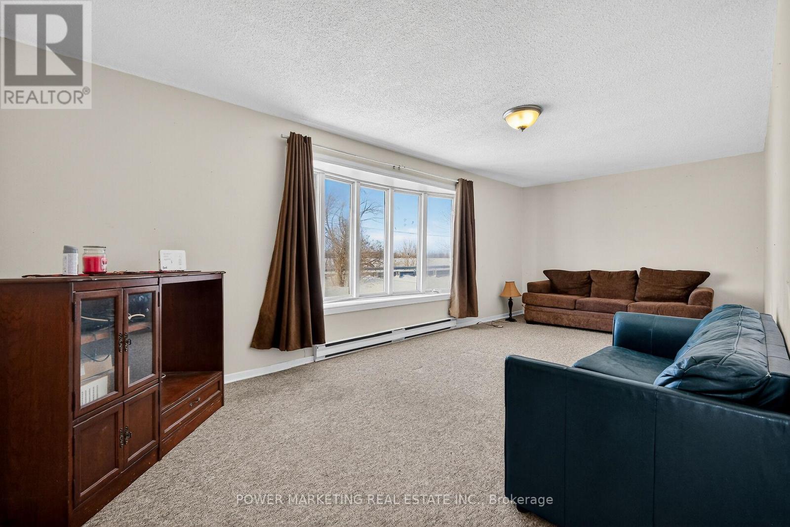 955 St Guillaume Road, Russell, ON