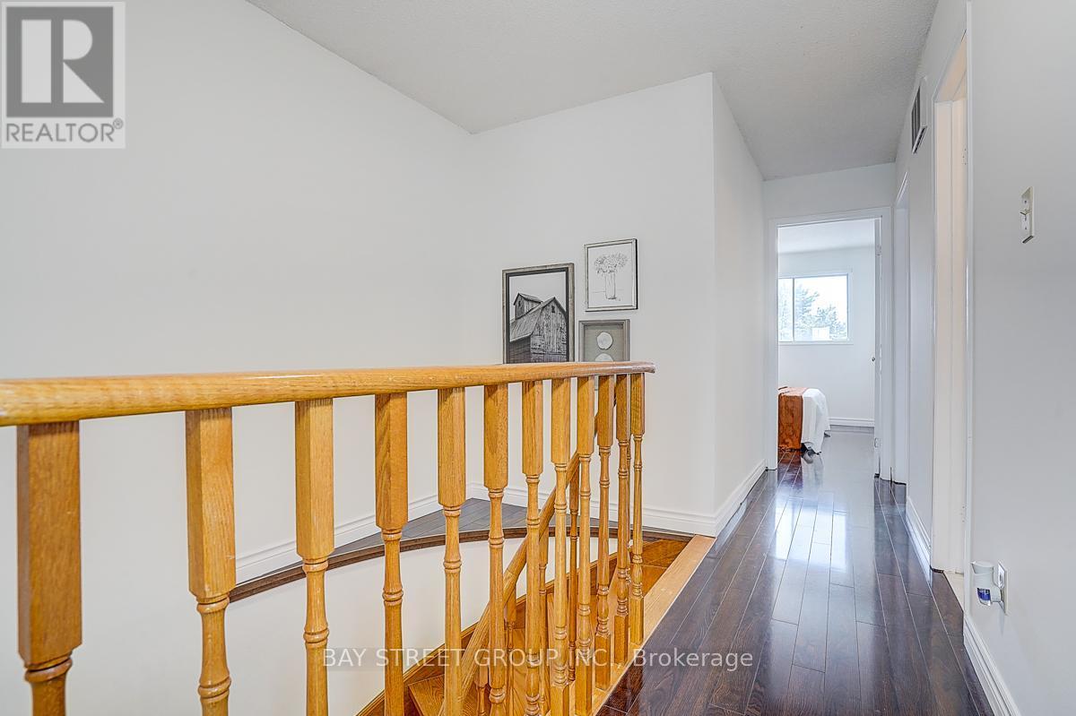 203 Roxanne Crescent, Toronto, ON - Indoor Photo Showing Other Room