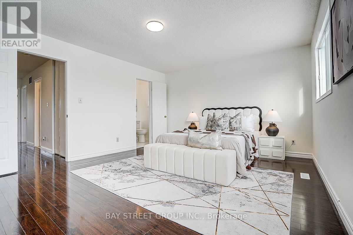 203 Roxanne Crescent, Toronto, ON - Indoor Photo Showing Bedroom