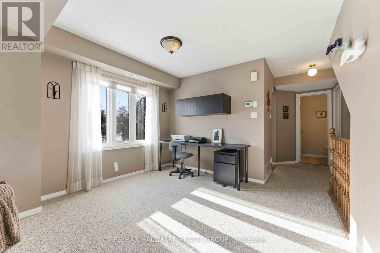 21 - 1660 Locksley Lane, Ottawa, ON - Indoor