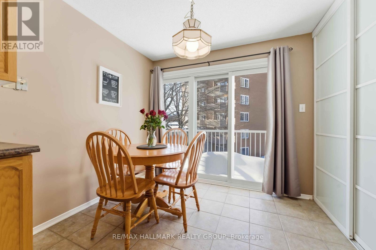 21 - 1660 Locksley Lane, Ottawa, ON - Indoor Photo Showing Dining Room