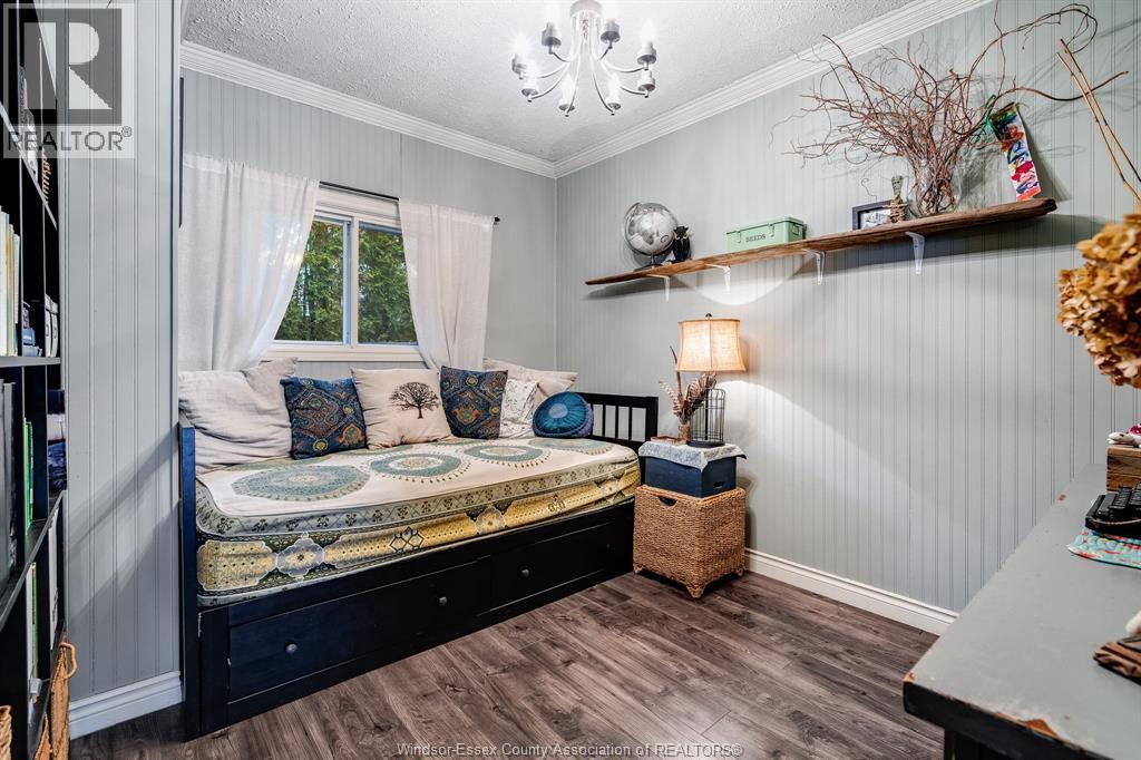 927 Iler Beach Road, Essex, ON - Indoor Photo Showing Bedroom