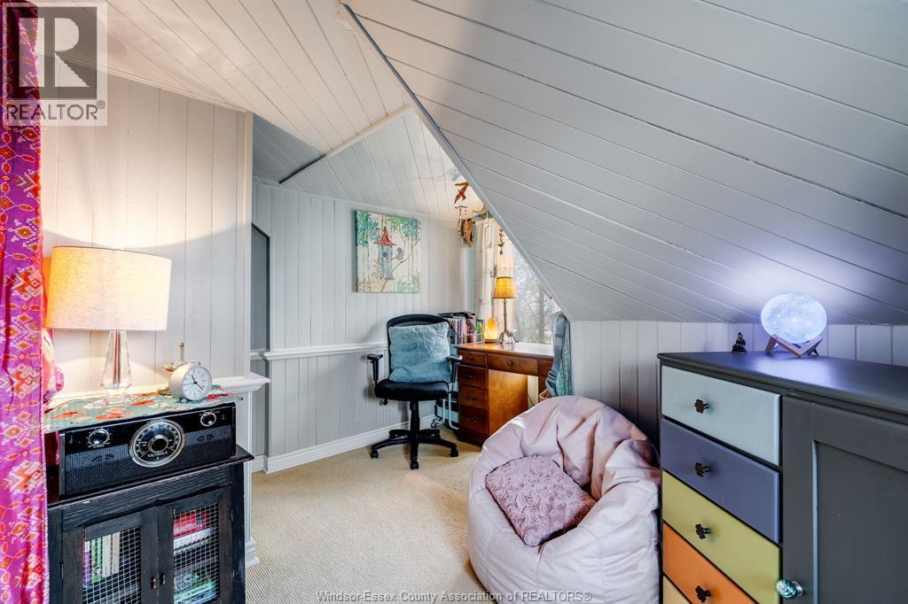 927 Iler Beach Road, Essex, ON - Indoor