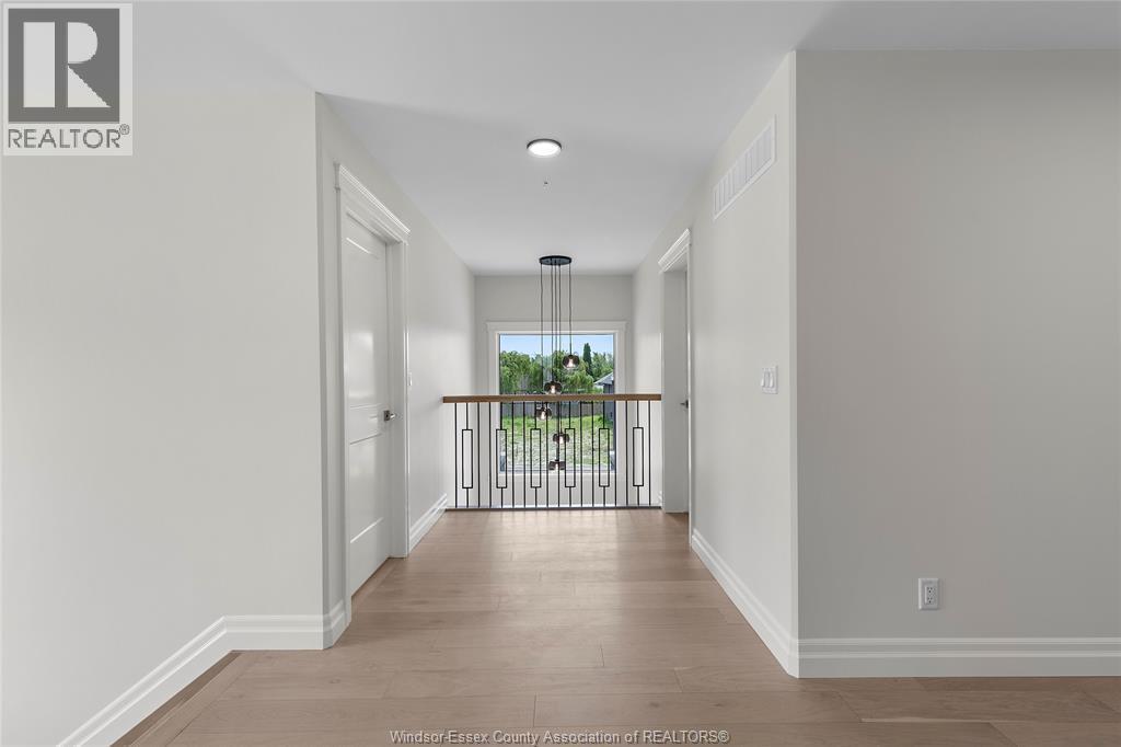 267 Joan Flood, Essex, ON - Indoor Photo Showing Other Room