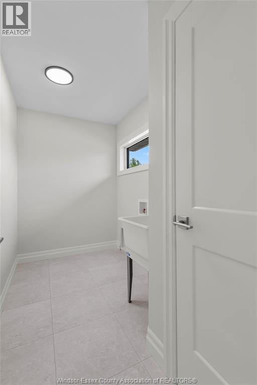 267 Joan Flood, Essex, ON - Indoor Photo Showing Other Room