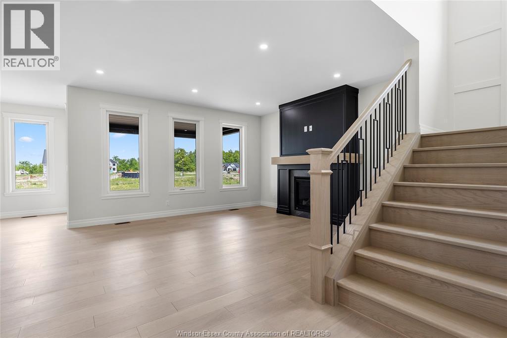 267 Joan Flood, Essex, ON - Indoor Photo Showing Other Room