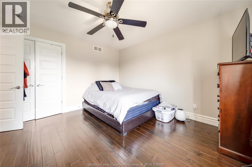 220 Selina, Lakeshore, ON - Indoor Photo Showing Bedroom