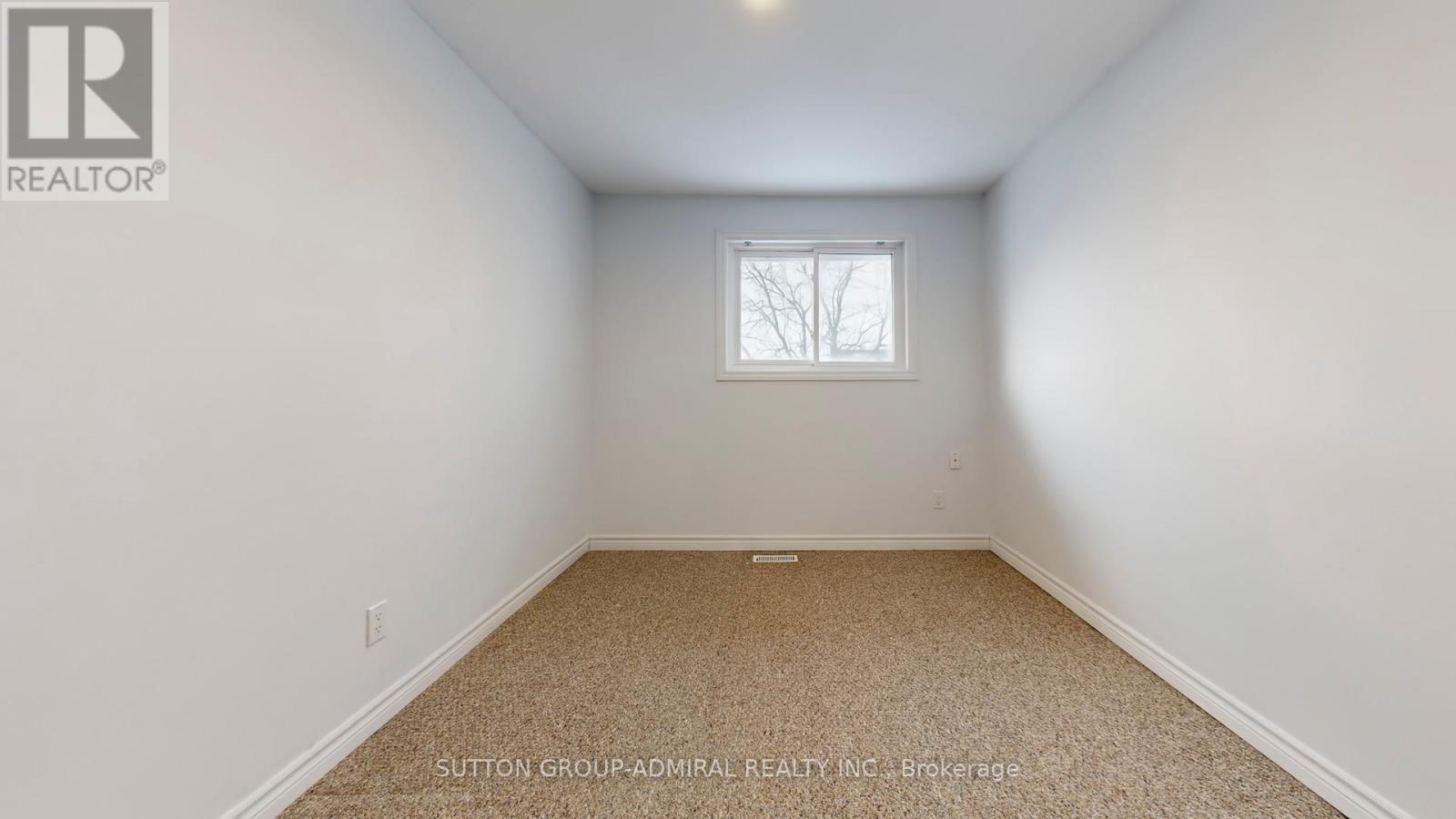 8 - 64 Bronte Street S, Milton, ON - Indoor Photo Showing Other Room