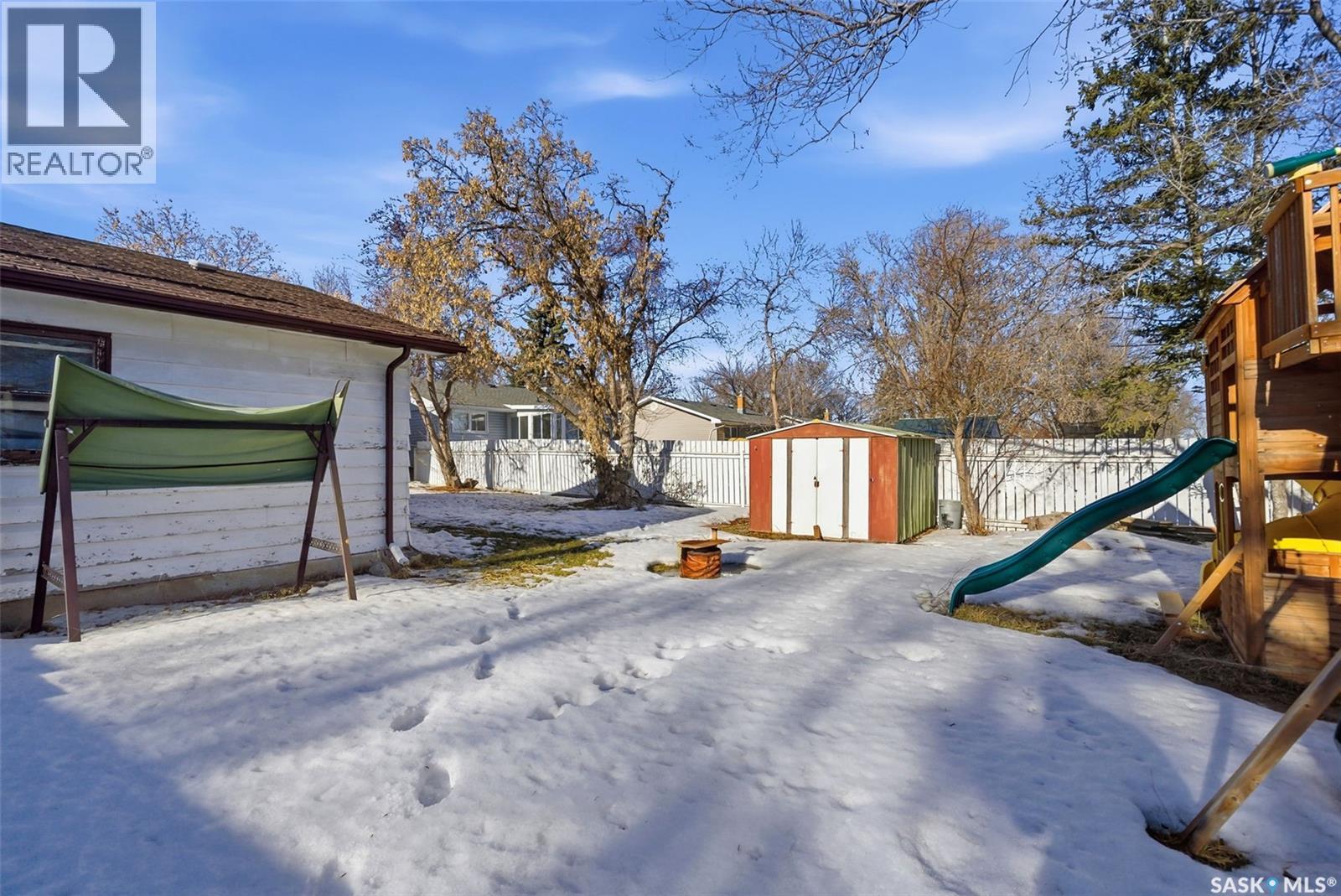 153 Mcdougall Crescent, Regina, SK - Outdoor