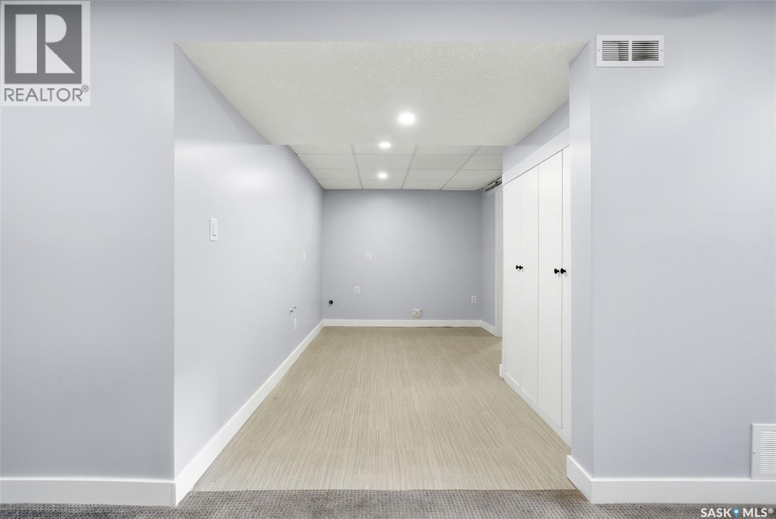 153 Mcdougall Crescent, Regina, SK - Indoor