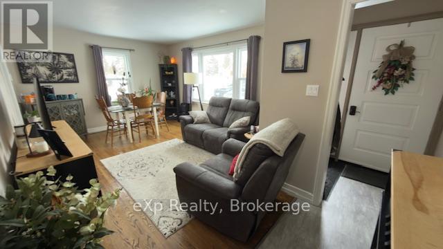 Living room, entrance. - 1043 9 Highway, South Bruce, ON - Indoor Photo Showing Living Room
