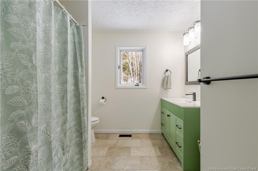 99 Route 107, Nashwaak Bridge, NB