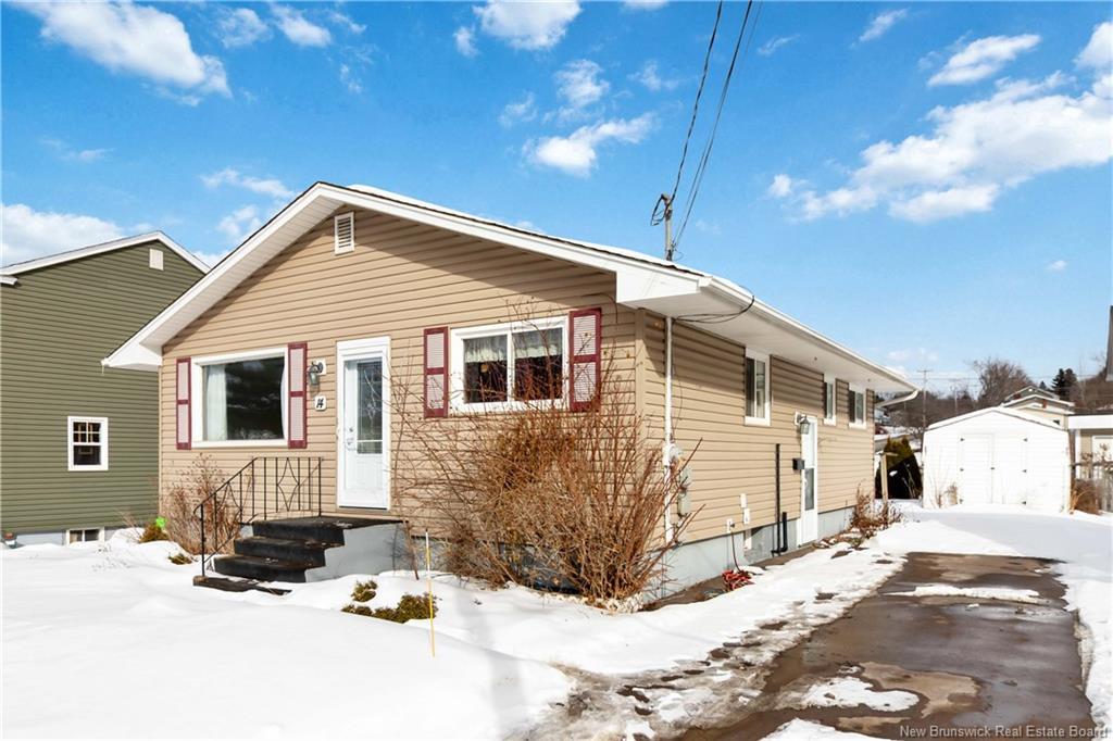 14 Wilmot Ave, Riverview, NB