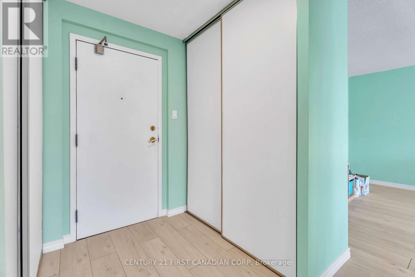 912 - 570 Proudfoot Lane, London North (North N), ON - Indoor