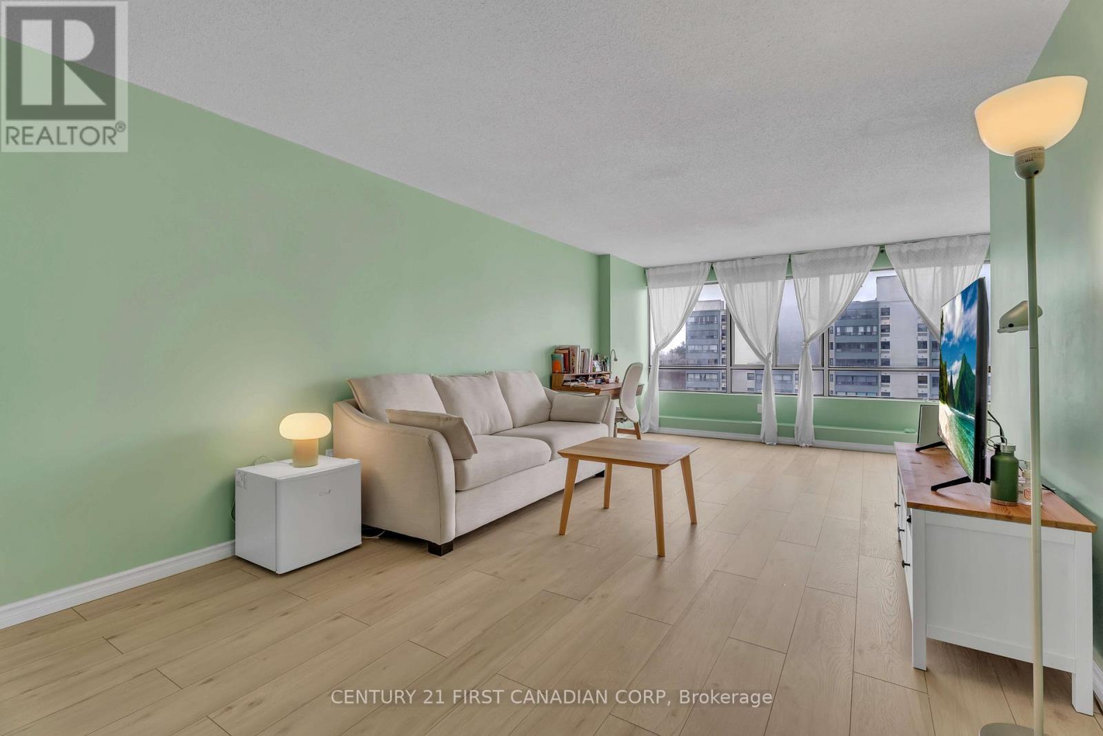 912 - 570 Proudfoot Lane, London North (North N), ON - Indoor