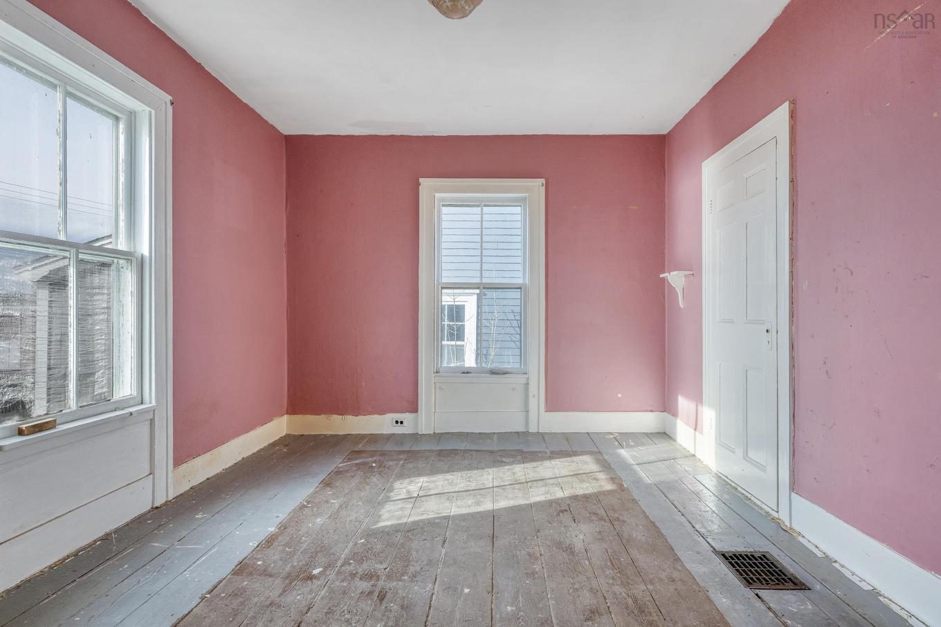 200 Montague Street, Lunenburg, NS