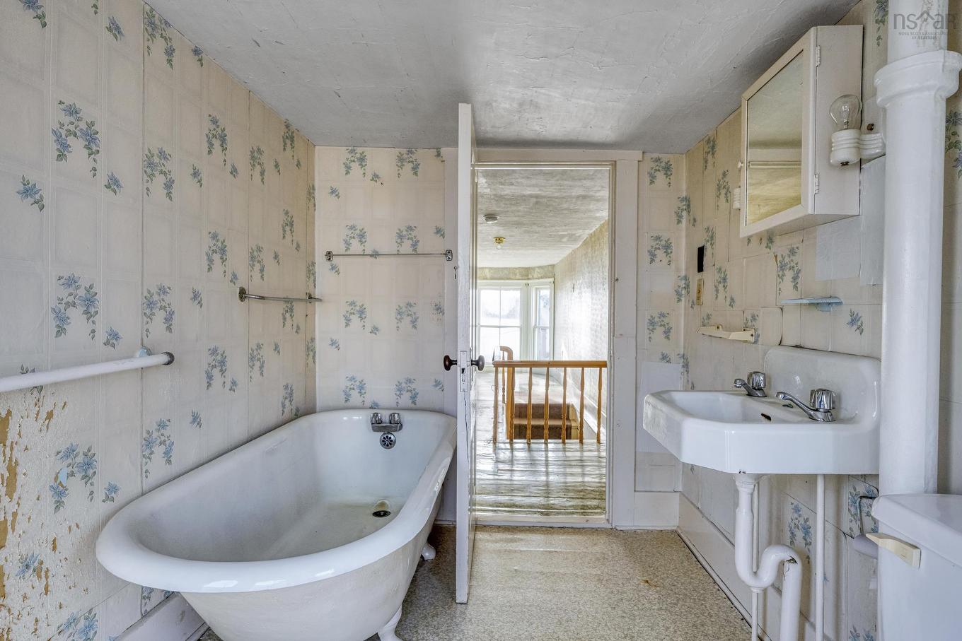 200 Montague Street, Lunenburg, NS