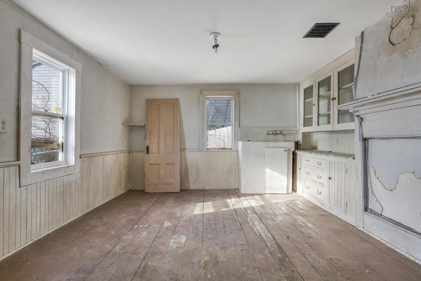 200 Montague Street, Lunenburg, NS